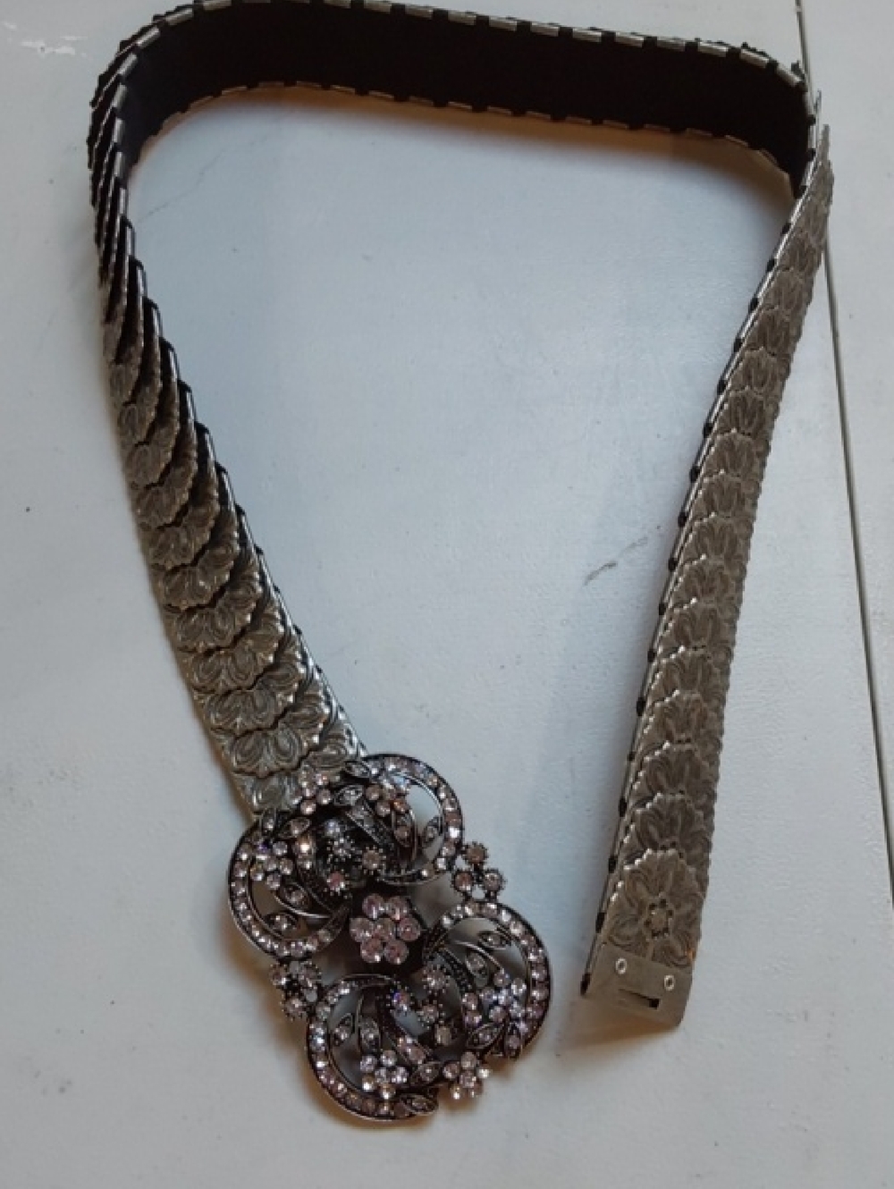 Vintage| Embellished Silver Floral Statement Belt Rhinestone Bling Buckle Gorg! - Picture 3 of 9